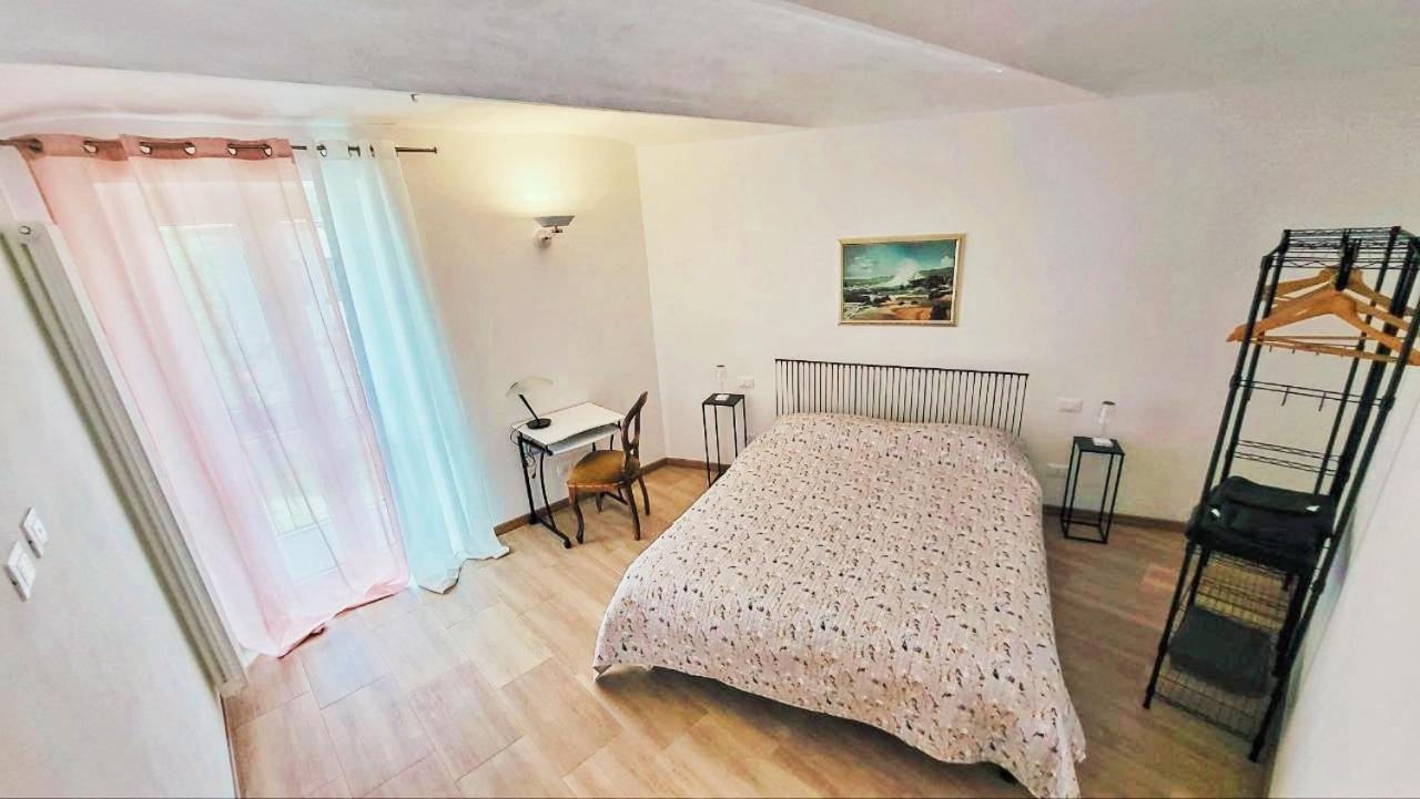 Appartamento In Monferrato Di Dominga Portacomaro الغرفة الصورة